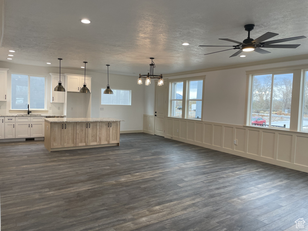 817 S 1365 W Lehi, UT 84043