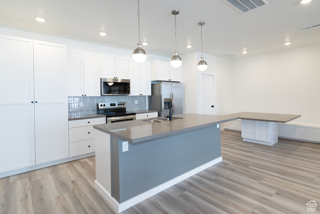 Photo 7 for MLS #2108590 at 170 N Chapparral Dr #11