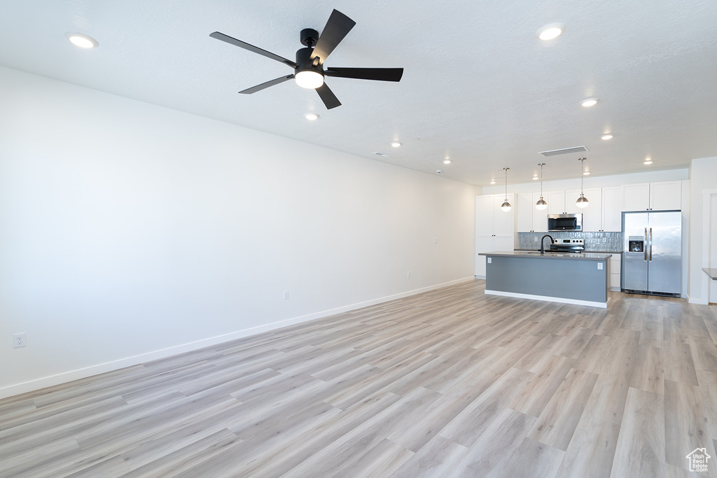 Photo 4 for MLS #2108590 at 170 N Chapparral Dr #11