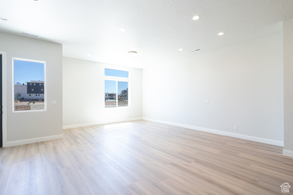 Photo 9 for MLS #2108592 at 684 W High Tide Pl #131
