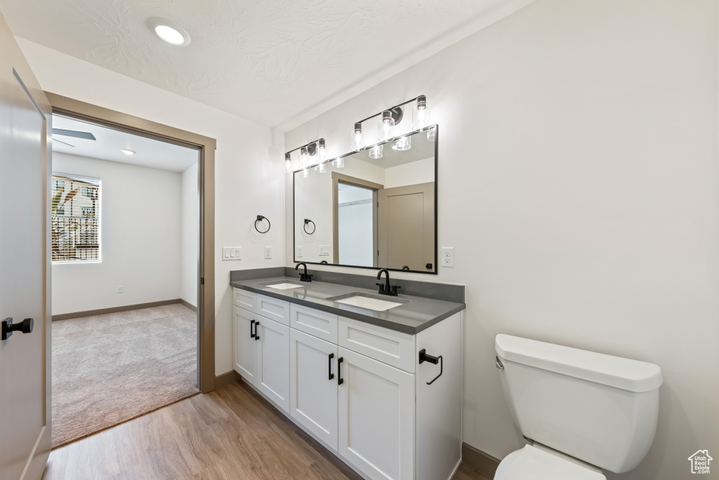 Photo 12 for MLS #2108597 at 224 N Chapparral Dr #M200