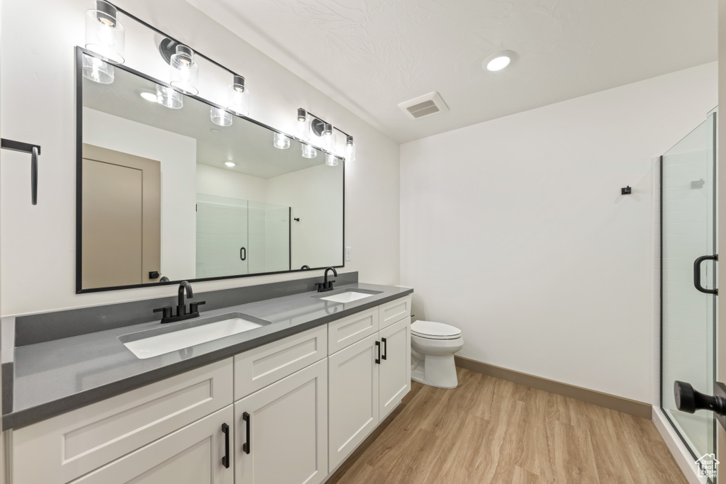 Photo 11 for MLS #2108597 at 224 N Chapparral Dr #M200