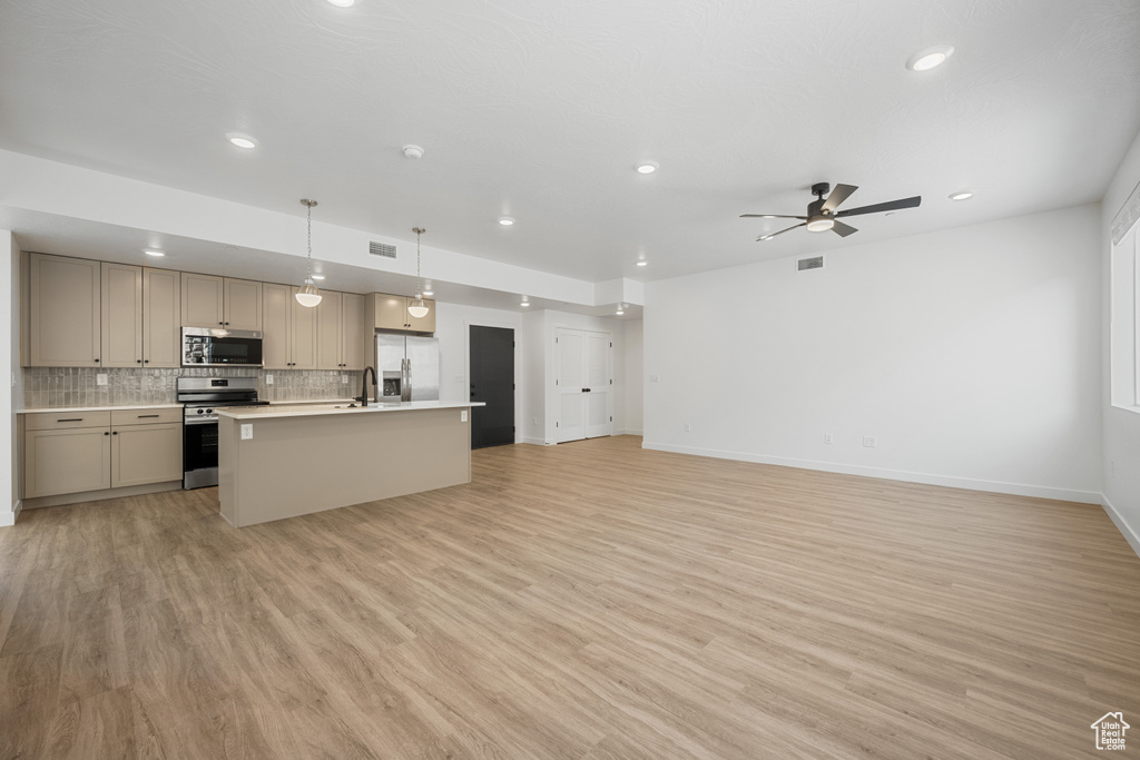 Photo 7 for MLS #2108598 at 226 N Cliffside Dr #L300