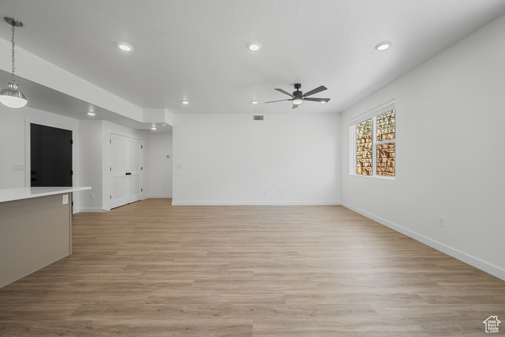 Photo 9 for MLS #2108598 at 226 N Cliffside Dr #L300