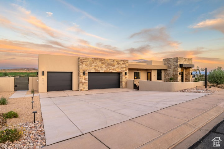 Photo 7 for MLS #2108619 at 4816 N Petroglyph Dr
