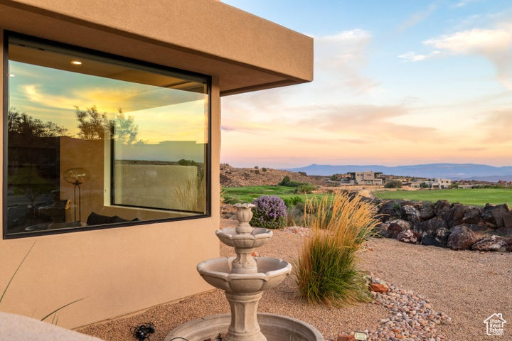 Photo 9 for MLS #2108619 at 4816 N Petroglyph Dr