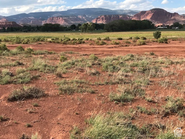 400 S RIVER VIEW RD (300 E) Torrey, UT 84775