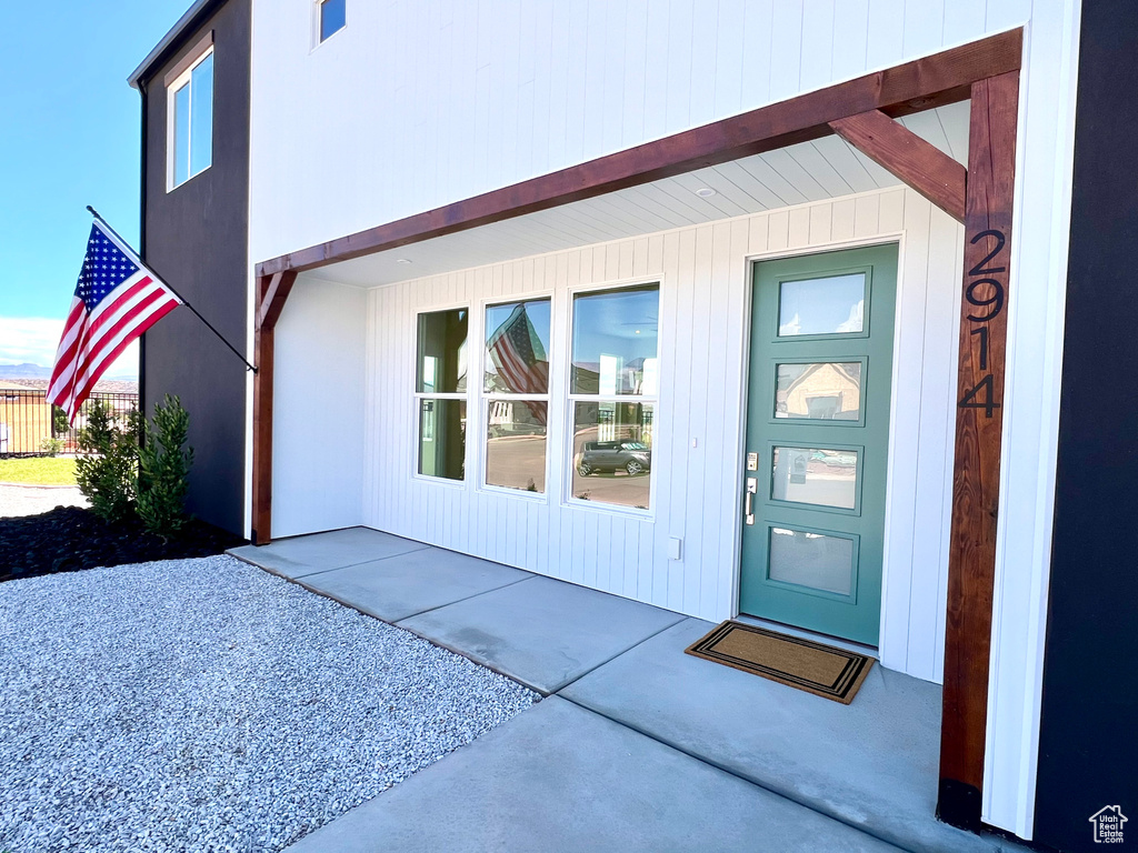 Photo 5 for MLS #2108664 at 2914 E Chapman Cir