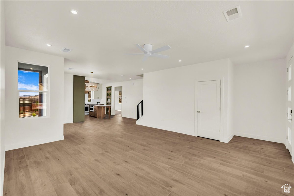 Photo 8 for MLS #2108664 at 2914 E Chapman Cir