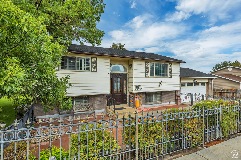 Photo 2 for MLS #2108672 at 3588 W Churchwood Dr
