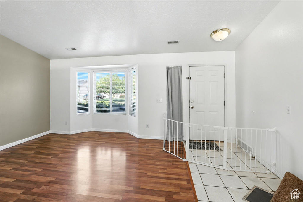 Photo 5 for MLS #2108693 at 5613 Prospero Ln
