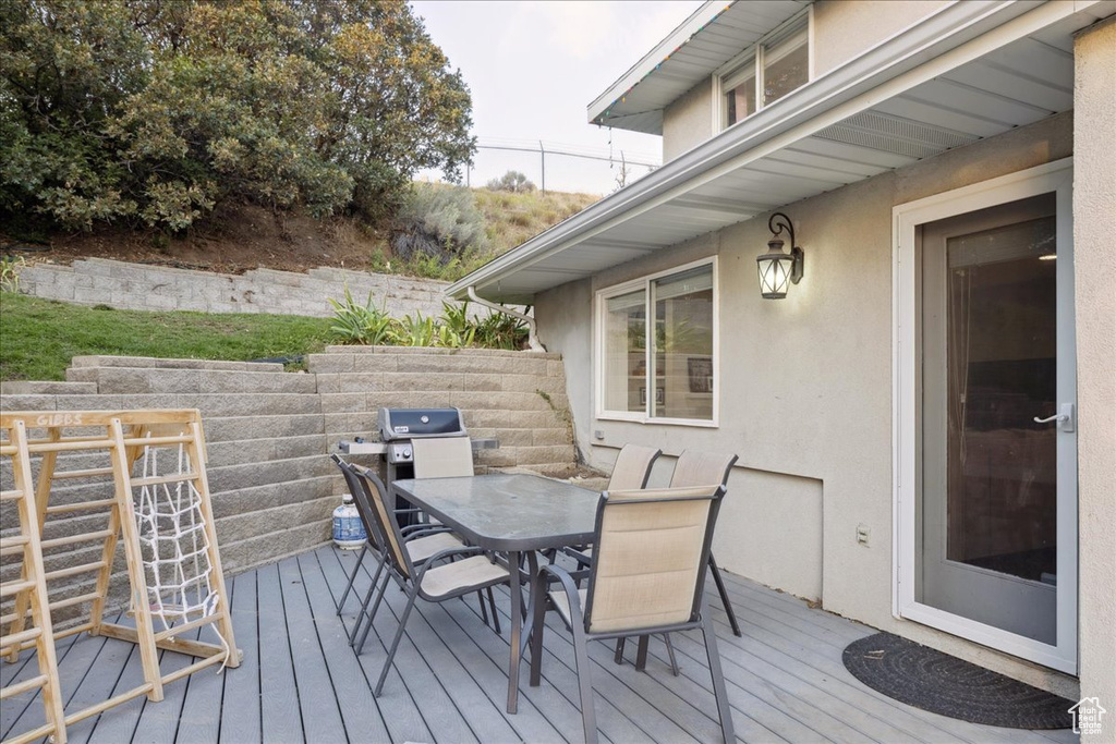 Photo 31 for MLS #2108701 at 1483 E Maple Hills Dr