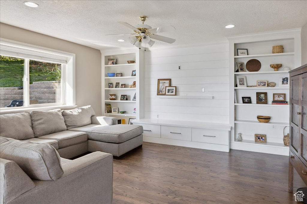 Photo 10 for MLS #2108701 at 1483 E Maple Hills Dr