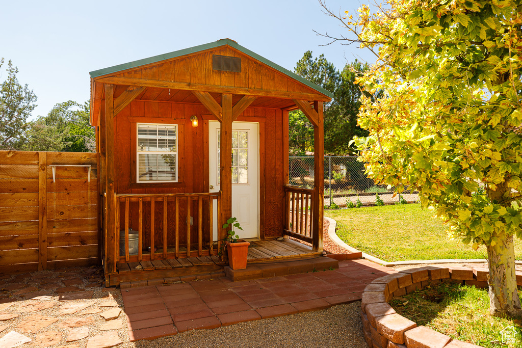 Photo 17 for MLS #2108703 at 1768 S Lee Dr