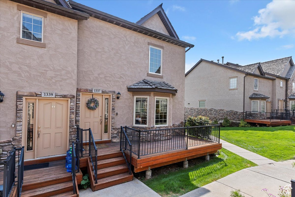 1337 E LAKE SPRINGS LN Holladay, UT 84117