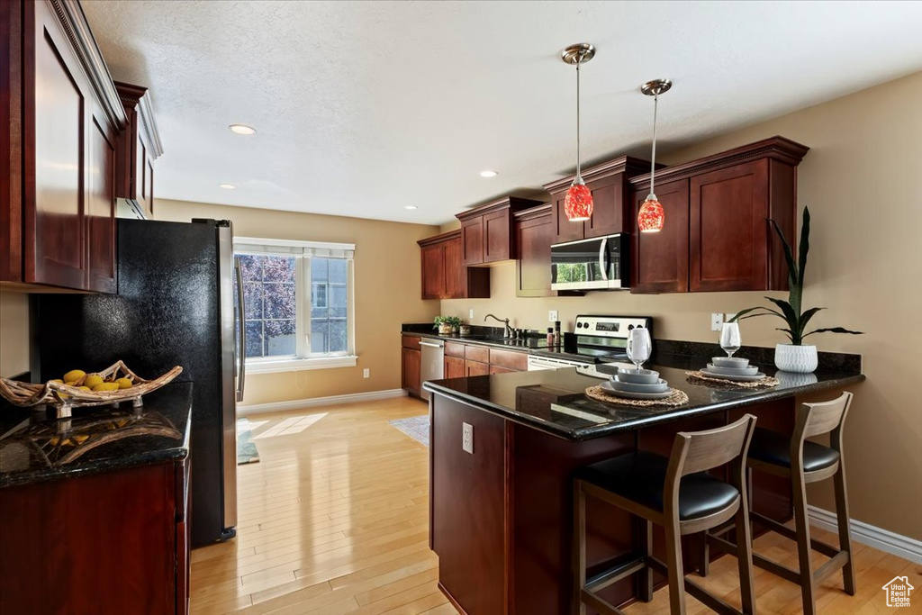 1337 E LAKE SPRINGS LN Holladay, UT 84117
