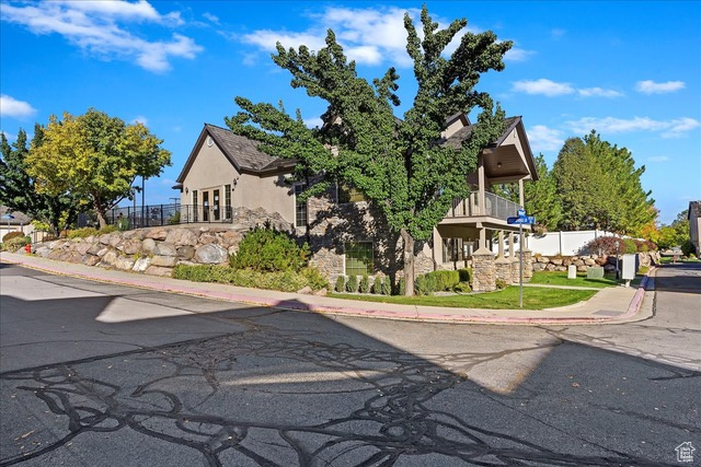 1337 E LAKE SPRINGS LN Holladay, UT 84117