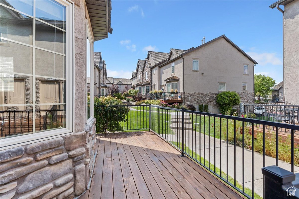 1337 E LAKE SPRINGS LN Holladay, UT 84117