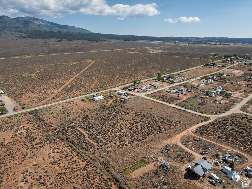 32 S ELK MOUNTAIN AVE La Sal, UT 84530