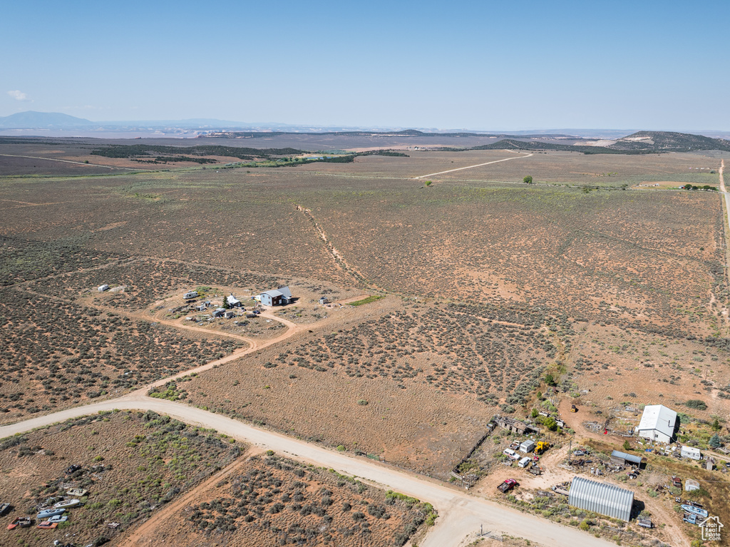 32 S ELK MOUNTAIN AVE La Sal, UT 84530