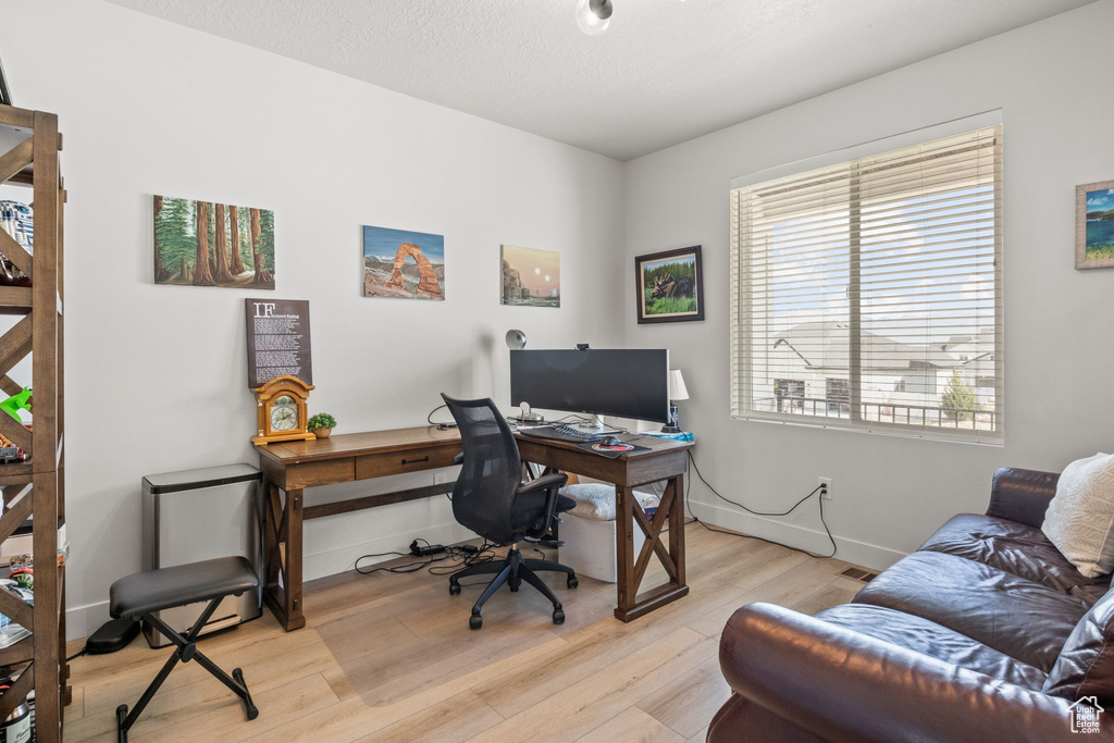 Photo 18 for MLS #2108726 at 1497 S Overlook Ln