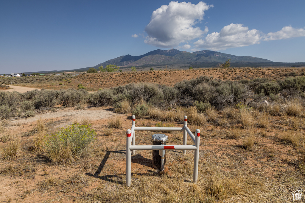 112 S COTTONTAIL AVE La Sal, UT 84530