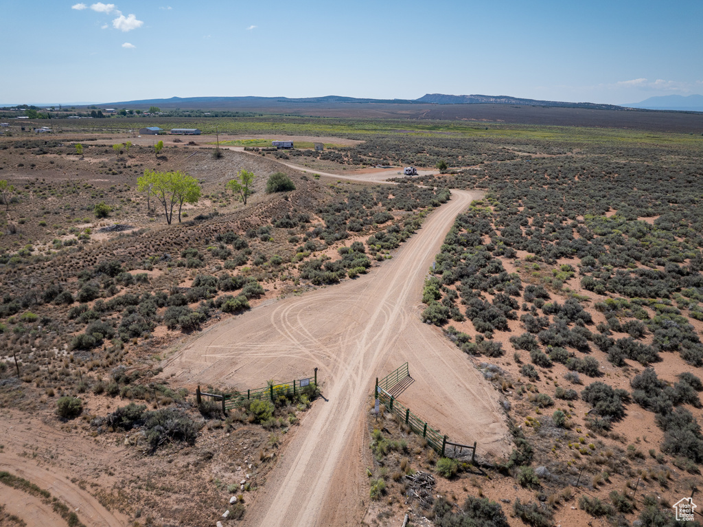 112 S COTTONTAIL AVE La Sal, UT 84530