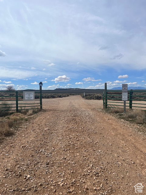 112 S COTTONTAIL AVE La Sal, UT 84530