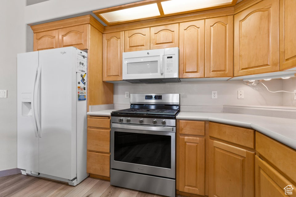 Photo 8 for MLS #2108732 at 1165 W Indian Hills Dr #223