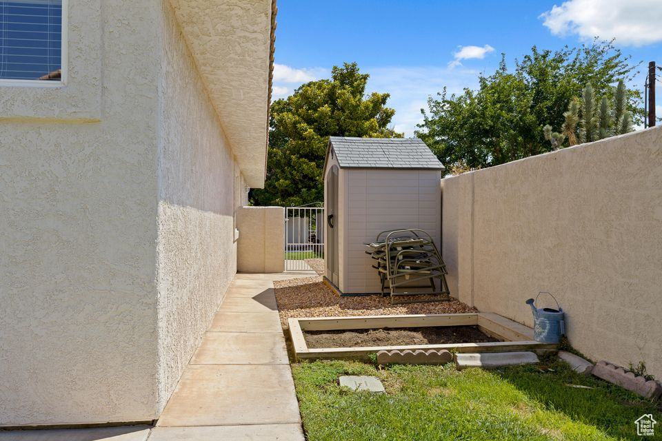 Photo 24 for MLS #2108732 at 1165 W Indian Hills Dr #223