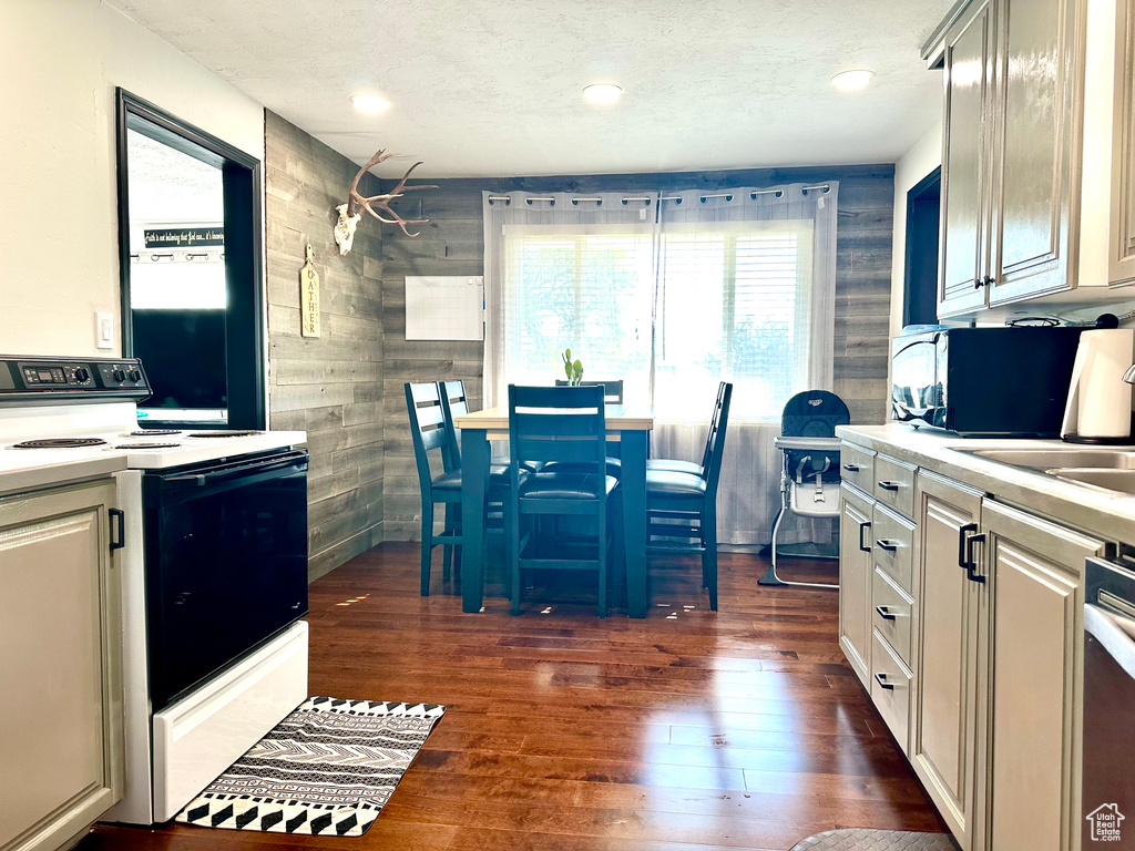 257 N STATE ST Roosevelt, UT 84066
