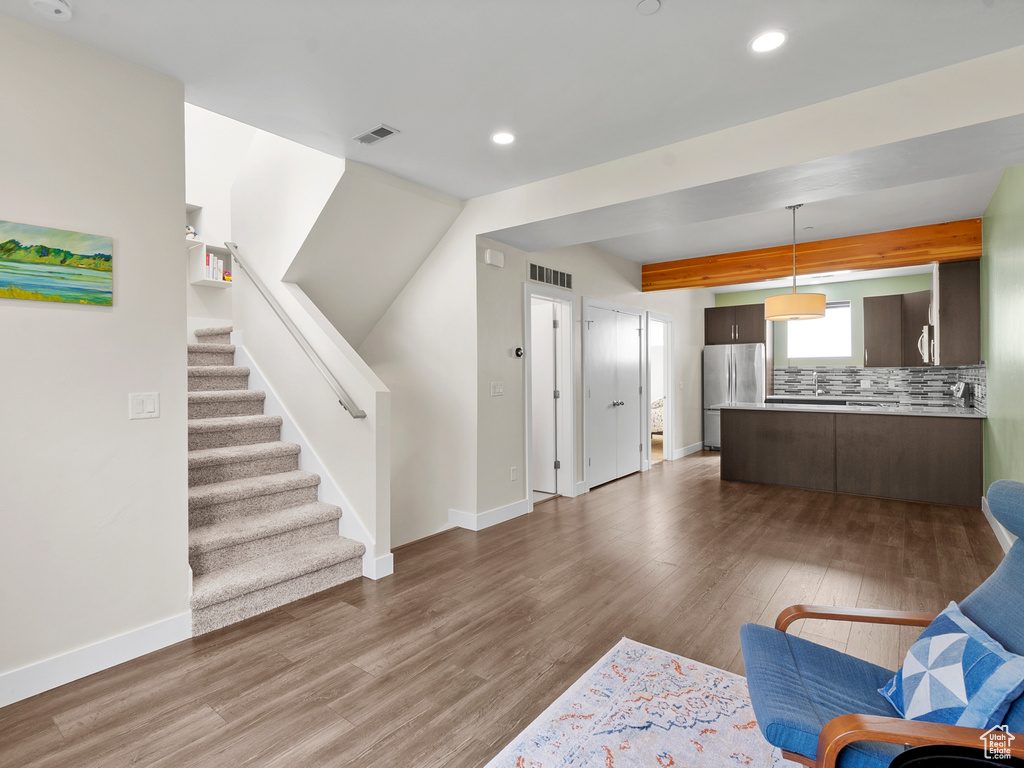 Photo 9 for MLS #2108740 at 1037 W Soho Dr