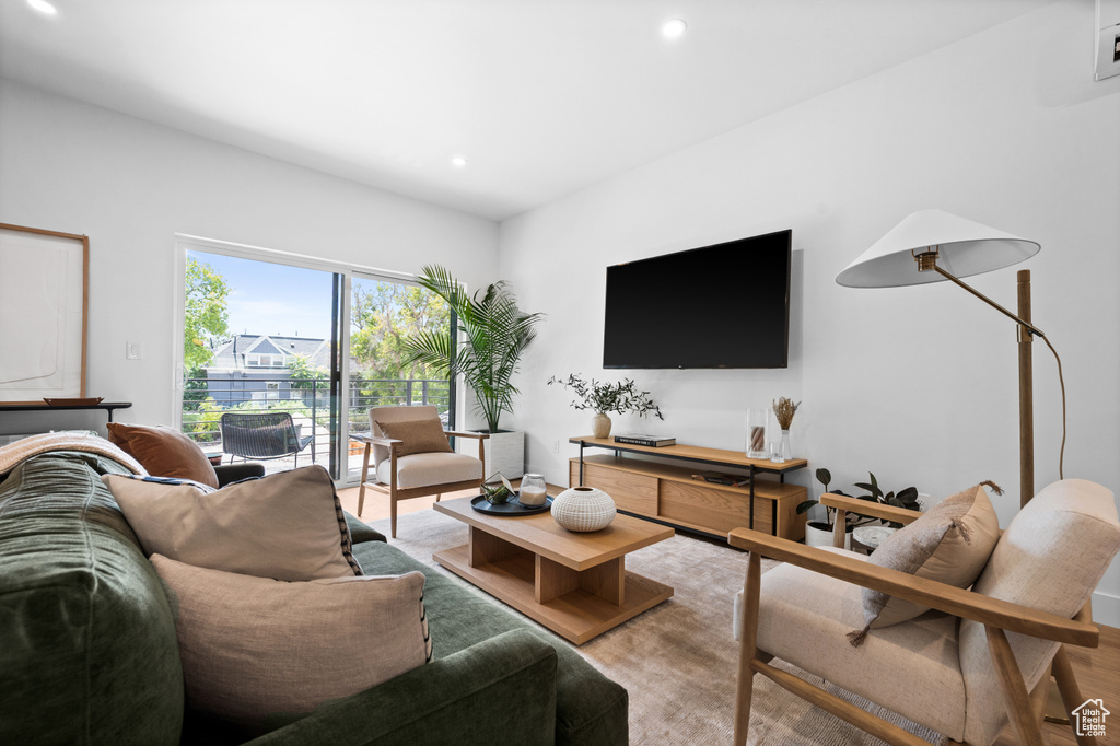 Photo 8 for MLS #2108746 at 529 E Warnock Ave #D