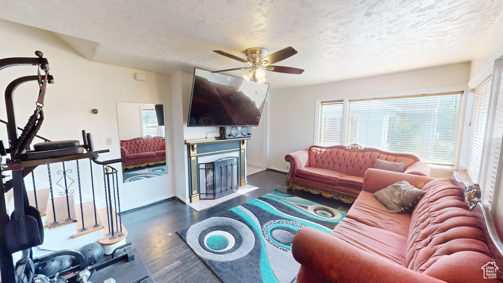 79 E 600 N Tooele, UT 84074