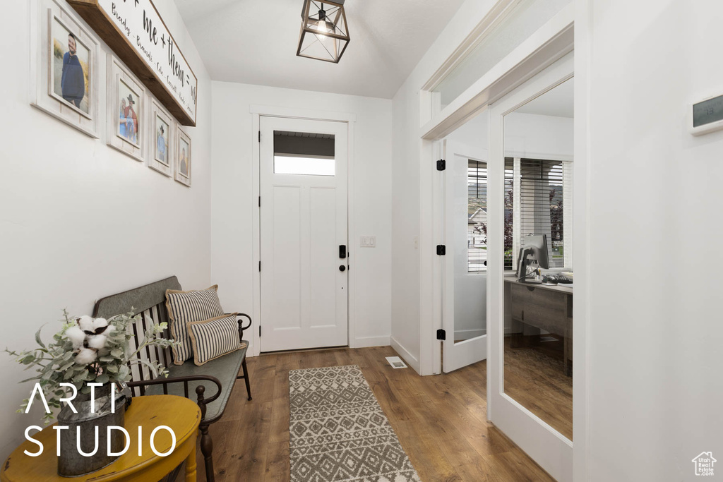 Photo 6 for MLS #2108772 at 1102 S Red Barn View Dr