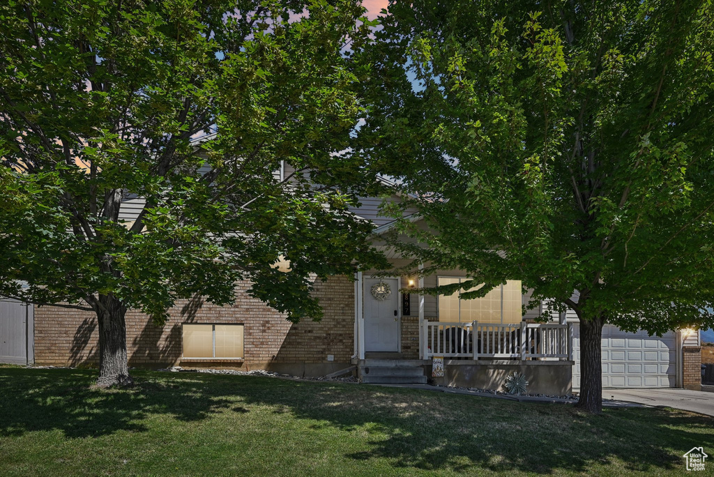 897 CHEROKEE DR Pleasant Grove, UT 84062