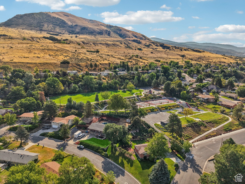 385 S CANYON WAY Centerville, UT 84014