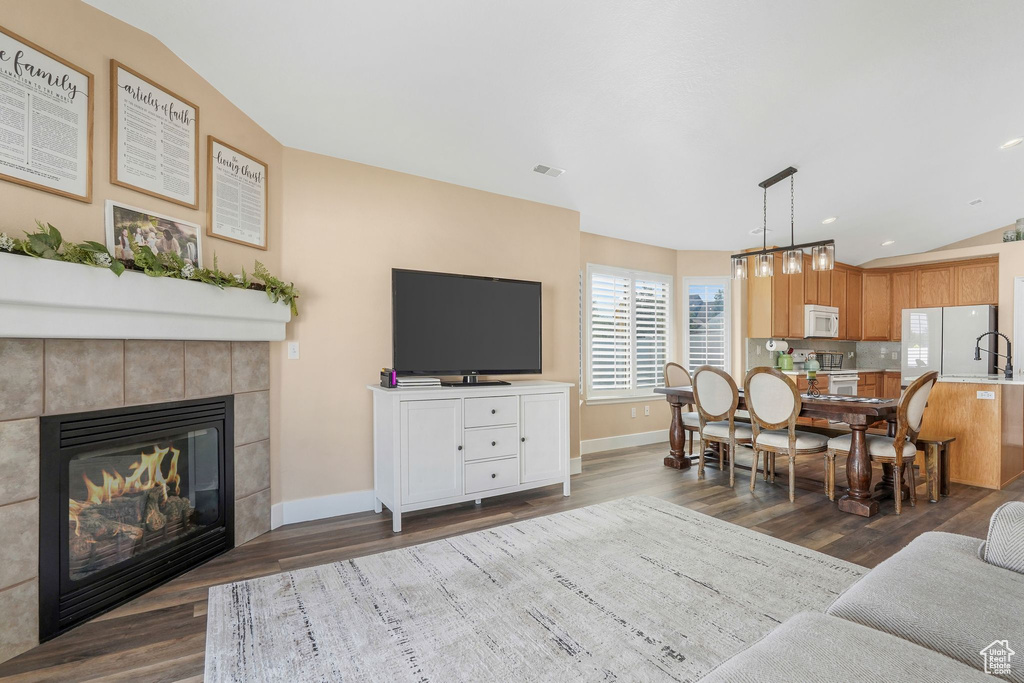 1010 W WINDSOR DR North Salt Lake, UT 84054