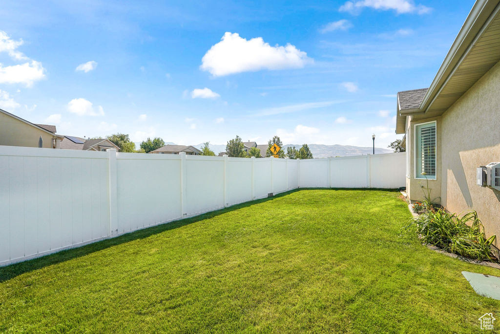 1010 W WINDSOR DR North Salt Lake, UT 84054