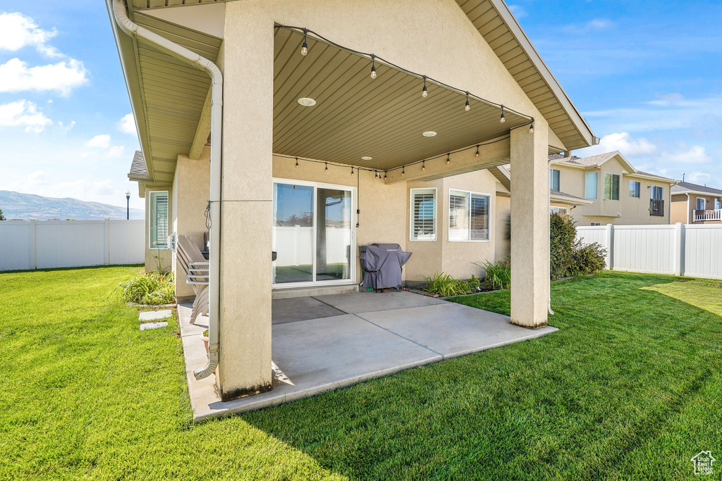 1010 W WINDSOR DR North Salt Lake, UT 84054