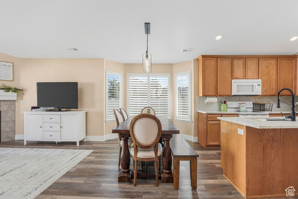 1010 W WINDSOR DR North Salt Lake, UT 84054