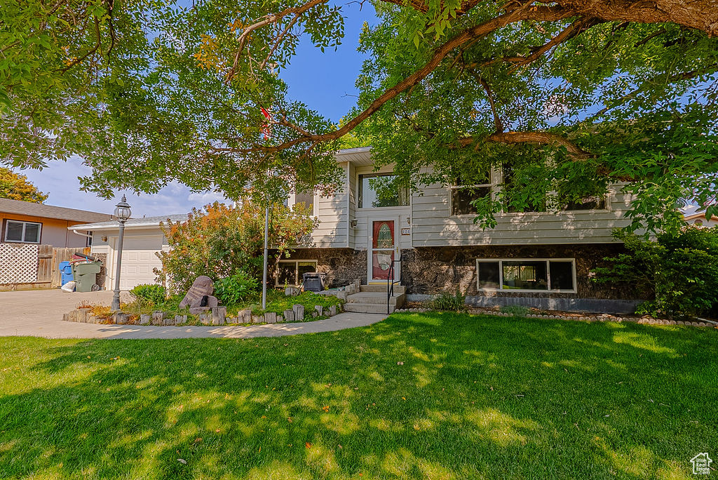 Photo 7 for MLS #2108784 at 1240 Booth Dr