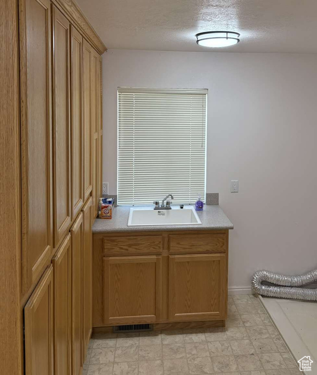 Photo 16 for MLS #2108786 at 310 S 600 East
