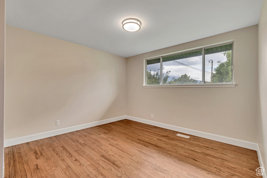 Photo 17 for MLS #2108791 at 1617 E Meadowmoor Rd