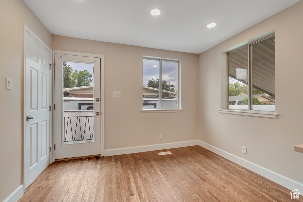 Photo 12 for MLS #2108791 at 1617 E Meadowmoor Rd