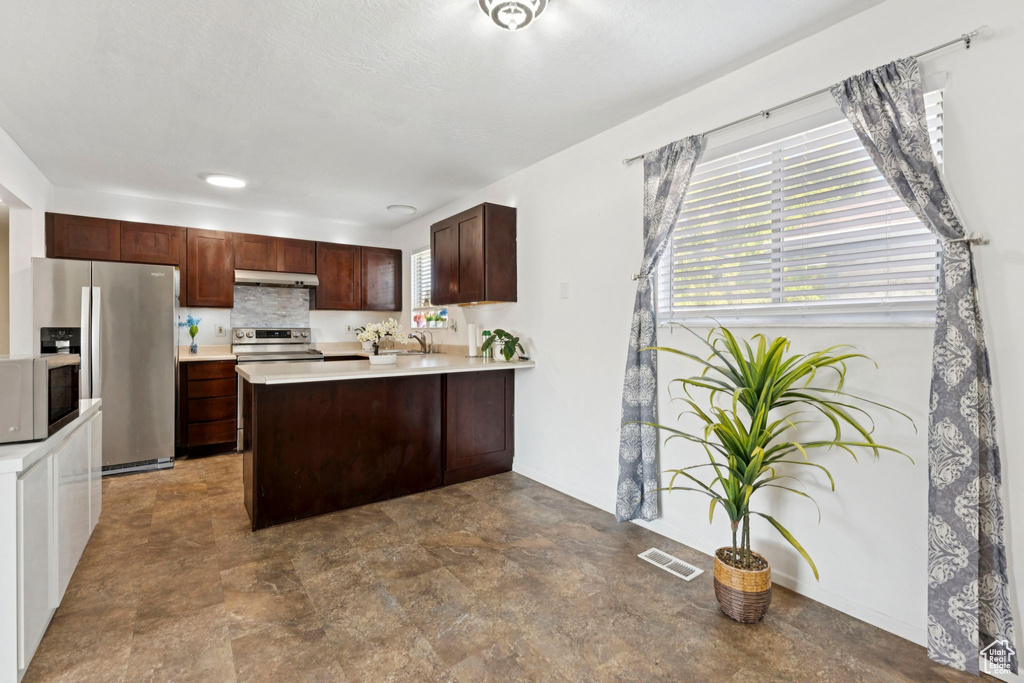 561 N 700 W Clearfield, UT 84015