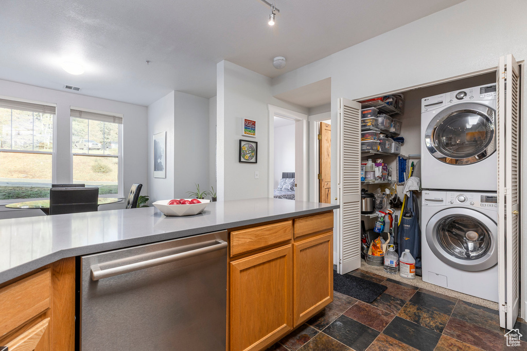 Photo 13 for MLS #2108804 at 8410 Pointe Rd #F-11
