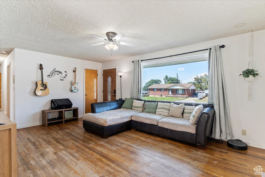 Photo 4 for MLS #2108813 at 2617 W 4850 South