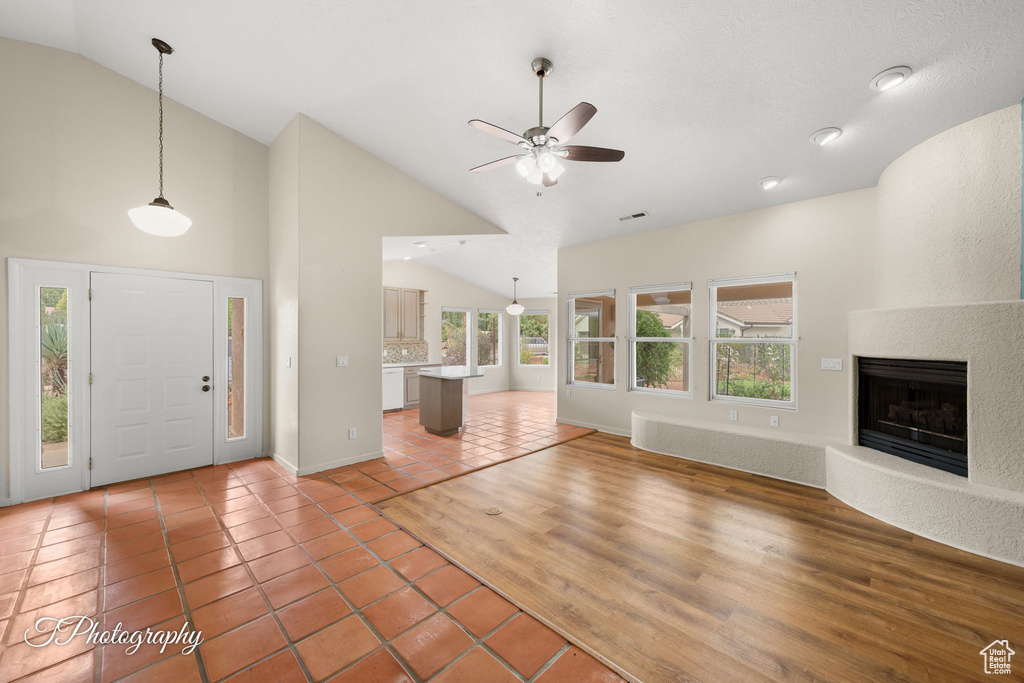 Photo 11 for MLS #2108816 at 158 E 375 South
