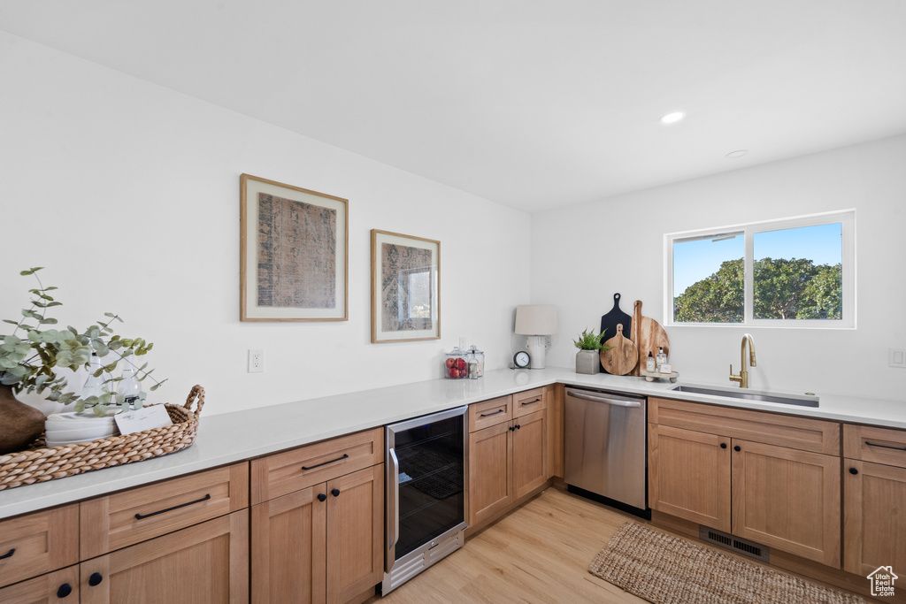 2523 E OAK GROVE DR Sandy, UT 84092